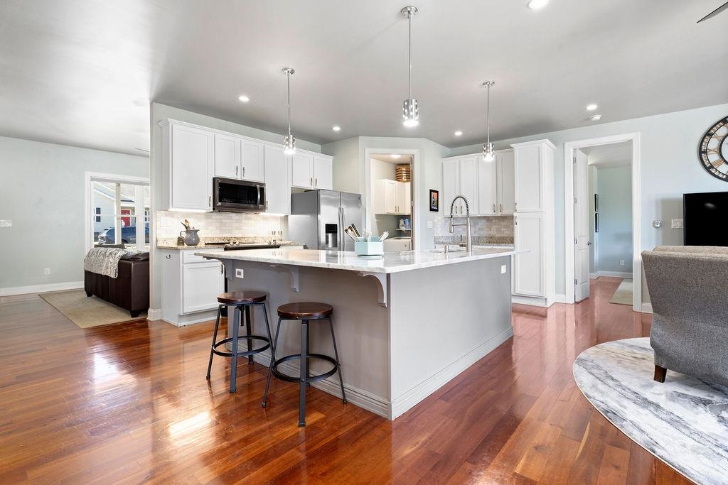 401 STONEWALL JACKSON BLVD