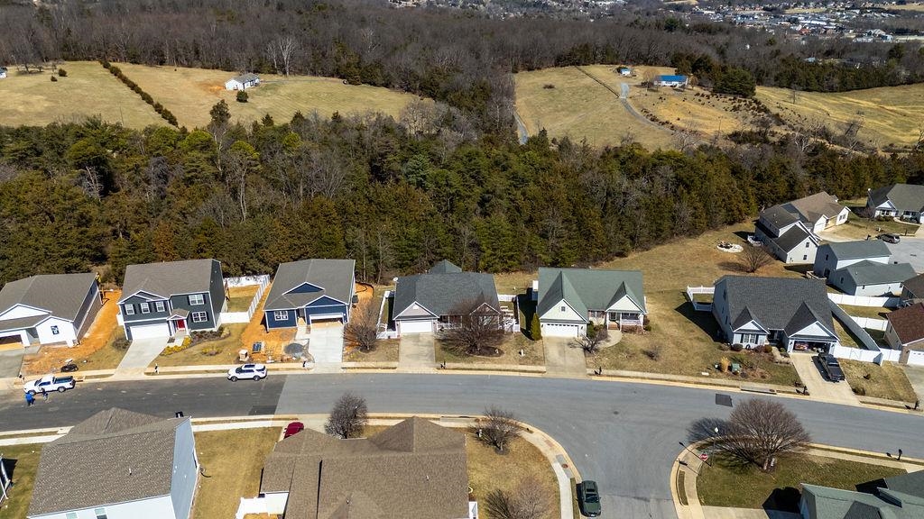 401 STONEWALL JACKSON BLVD