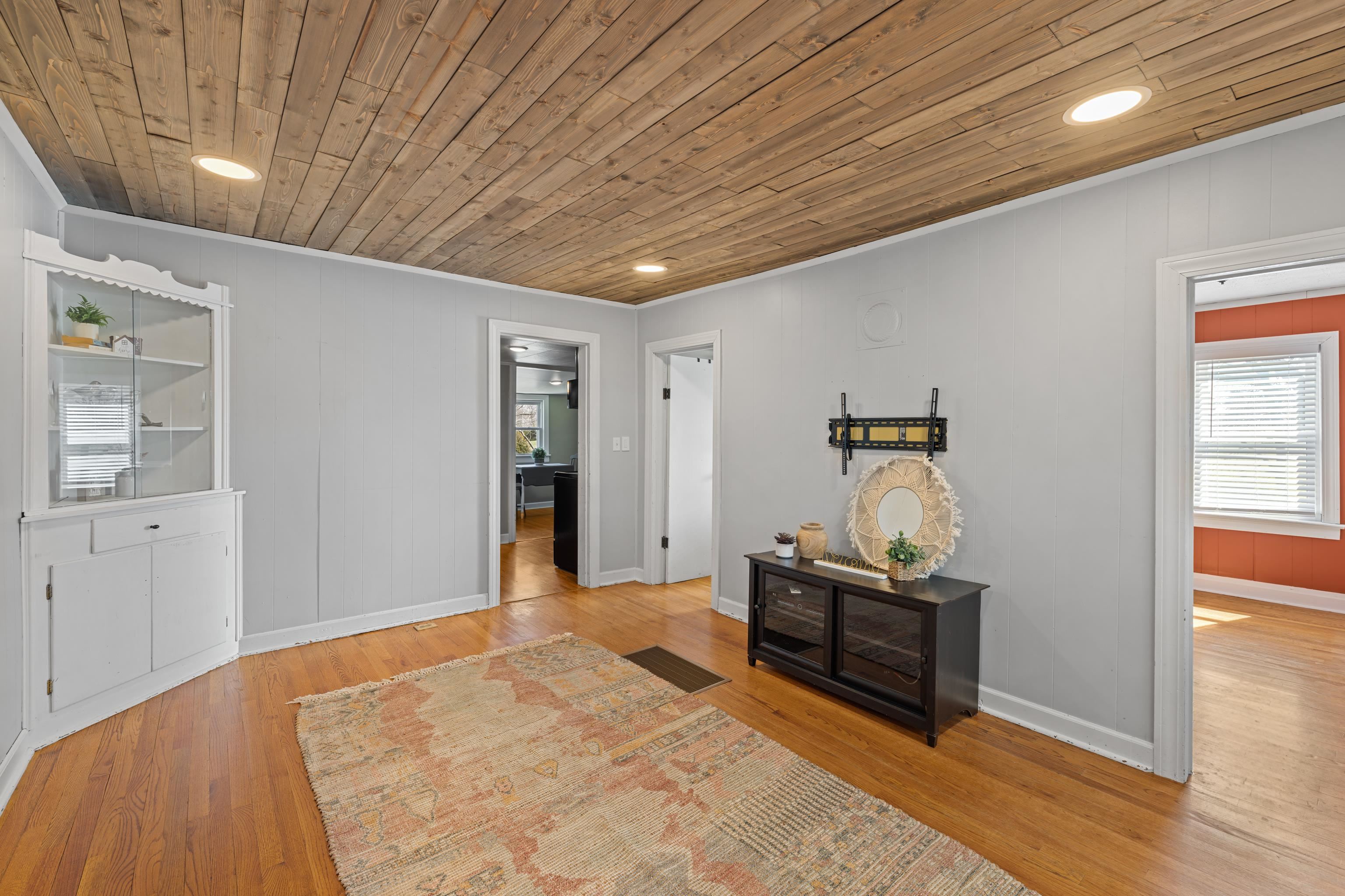 1985 BARREN RIDGE RD