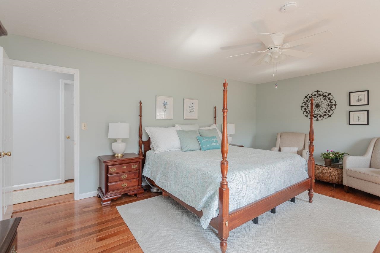 3426 REDBUD LN