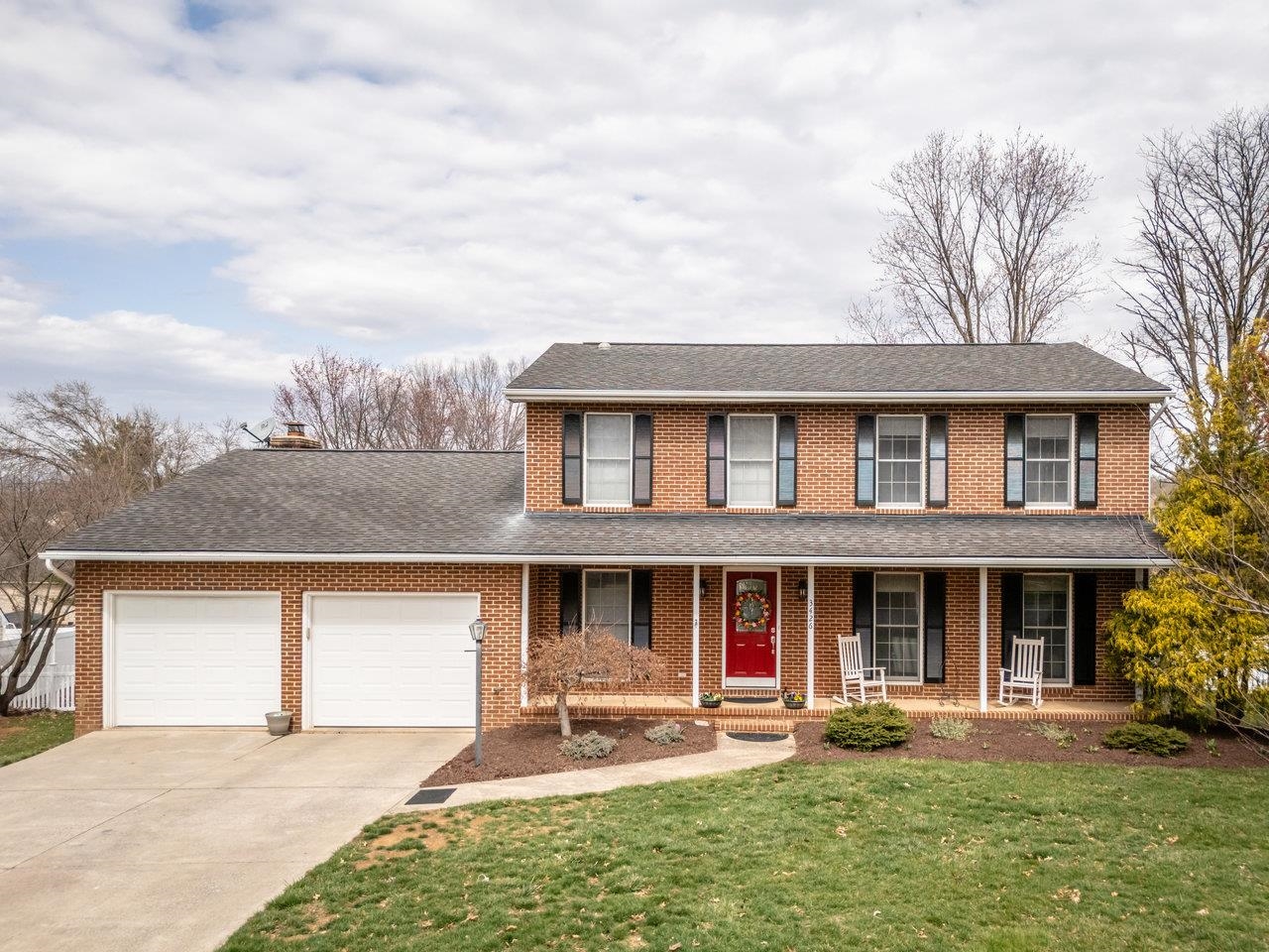 3426 REDBUD LN