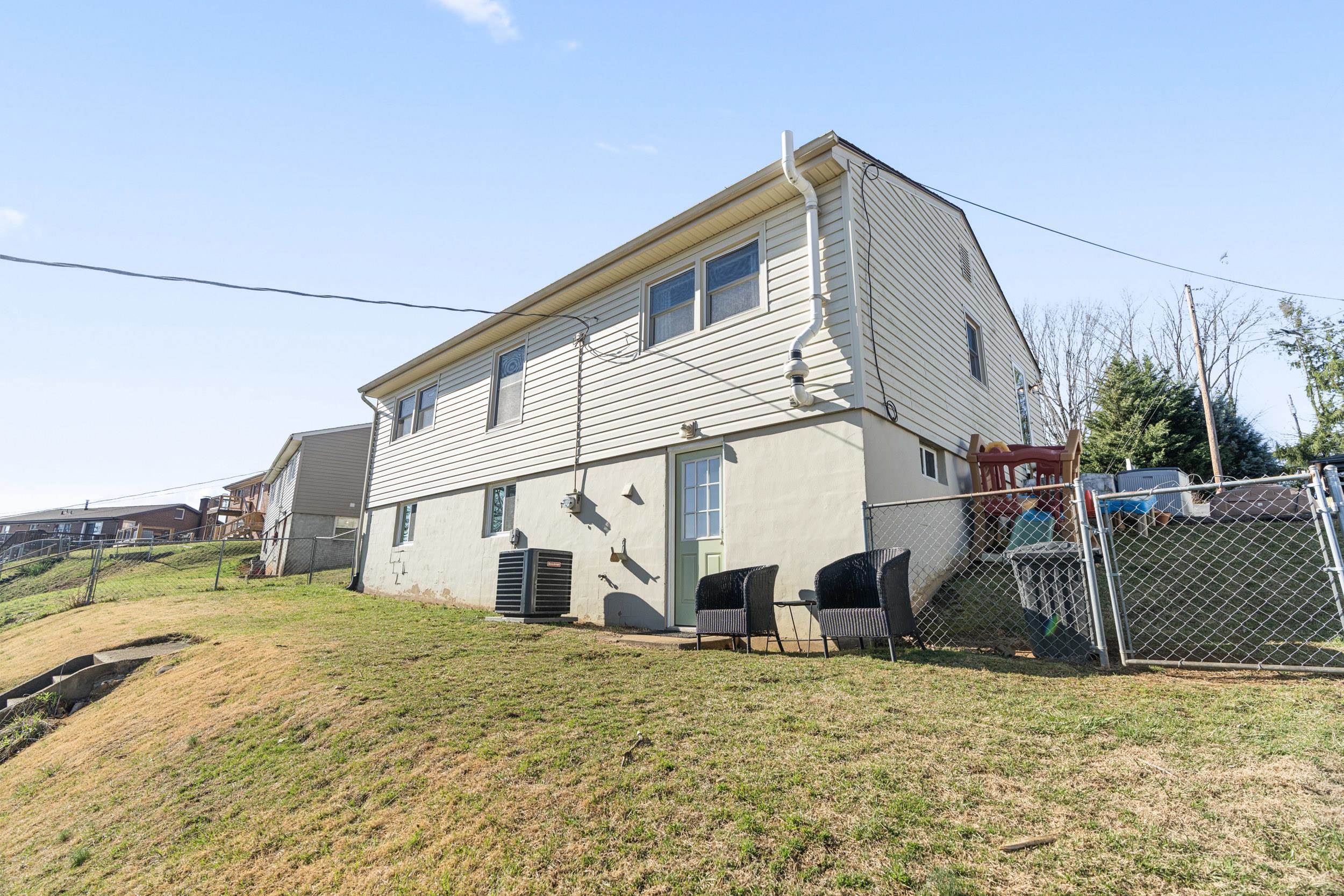 205 OVERBROOK ST