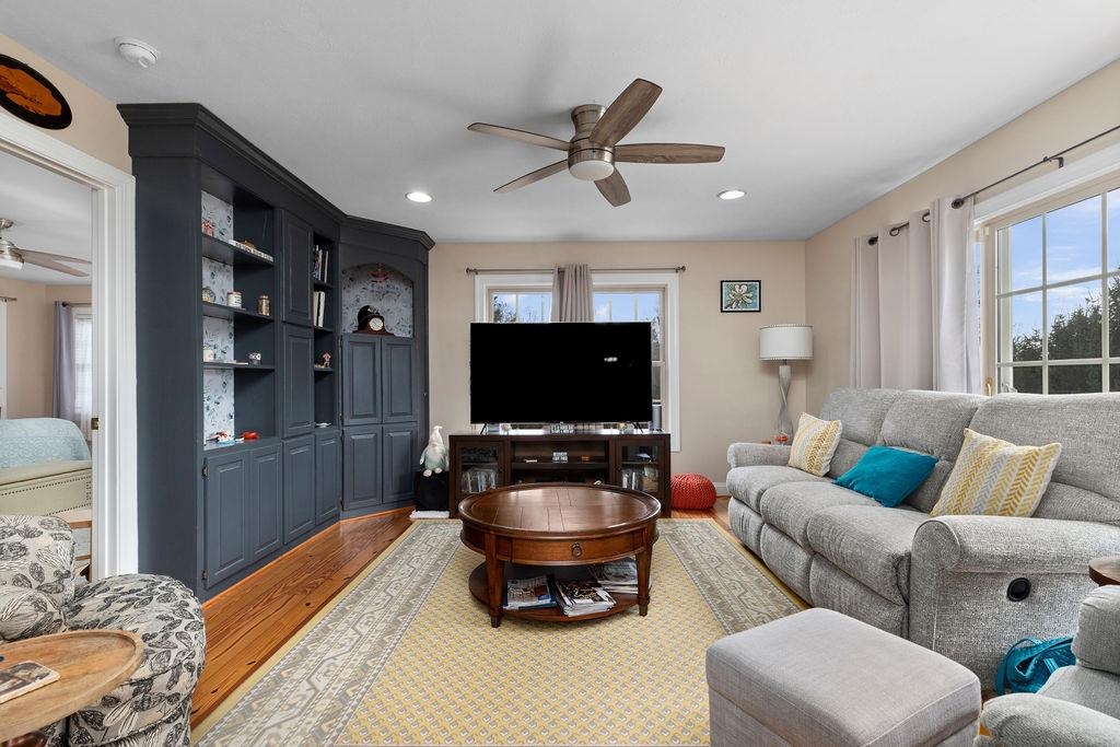 165 HOWARDSVILLE RD
