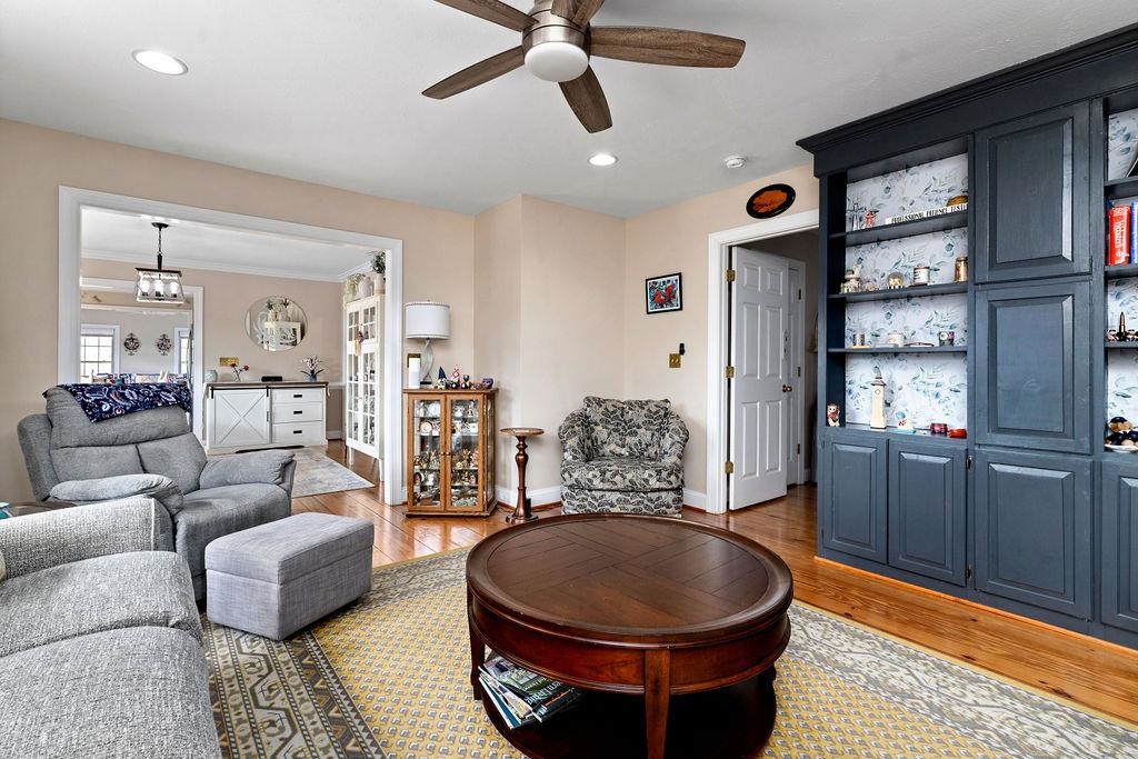 165 HOWARDSVILLE RD