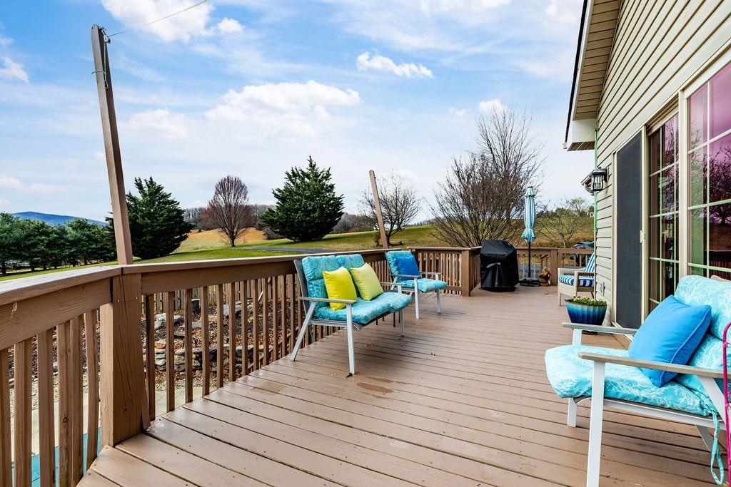 165 HOWARDSVILLE RD