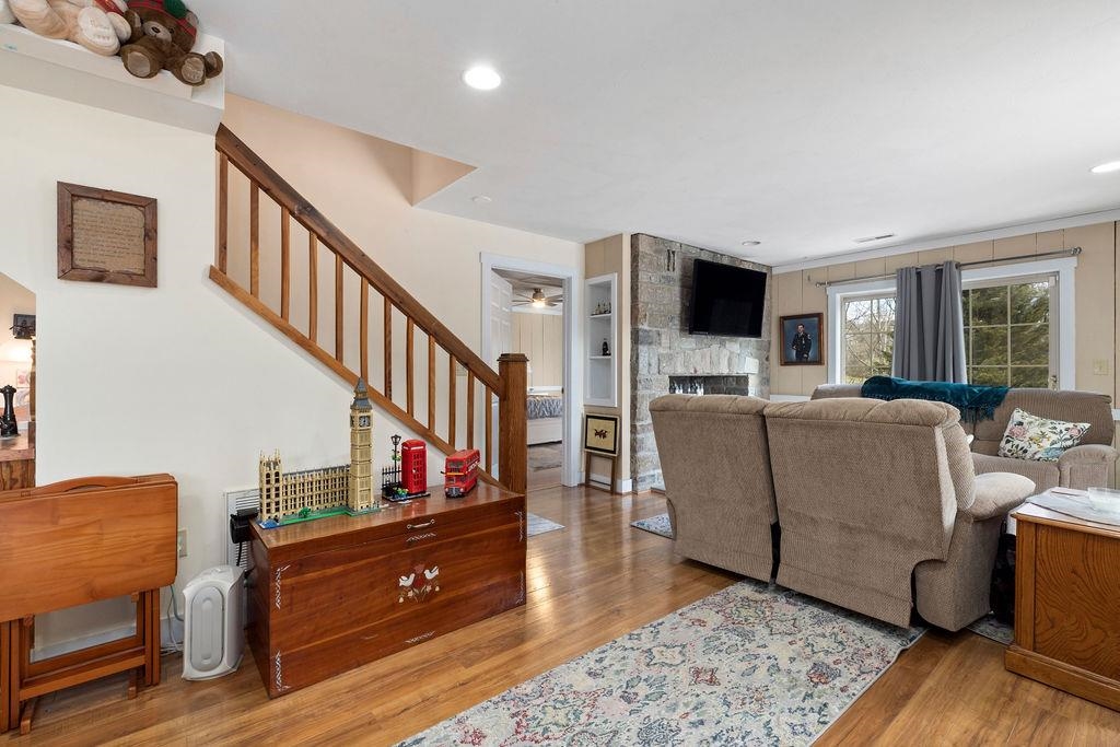 165 HOWARDSVILLE RD