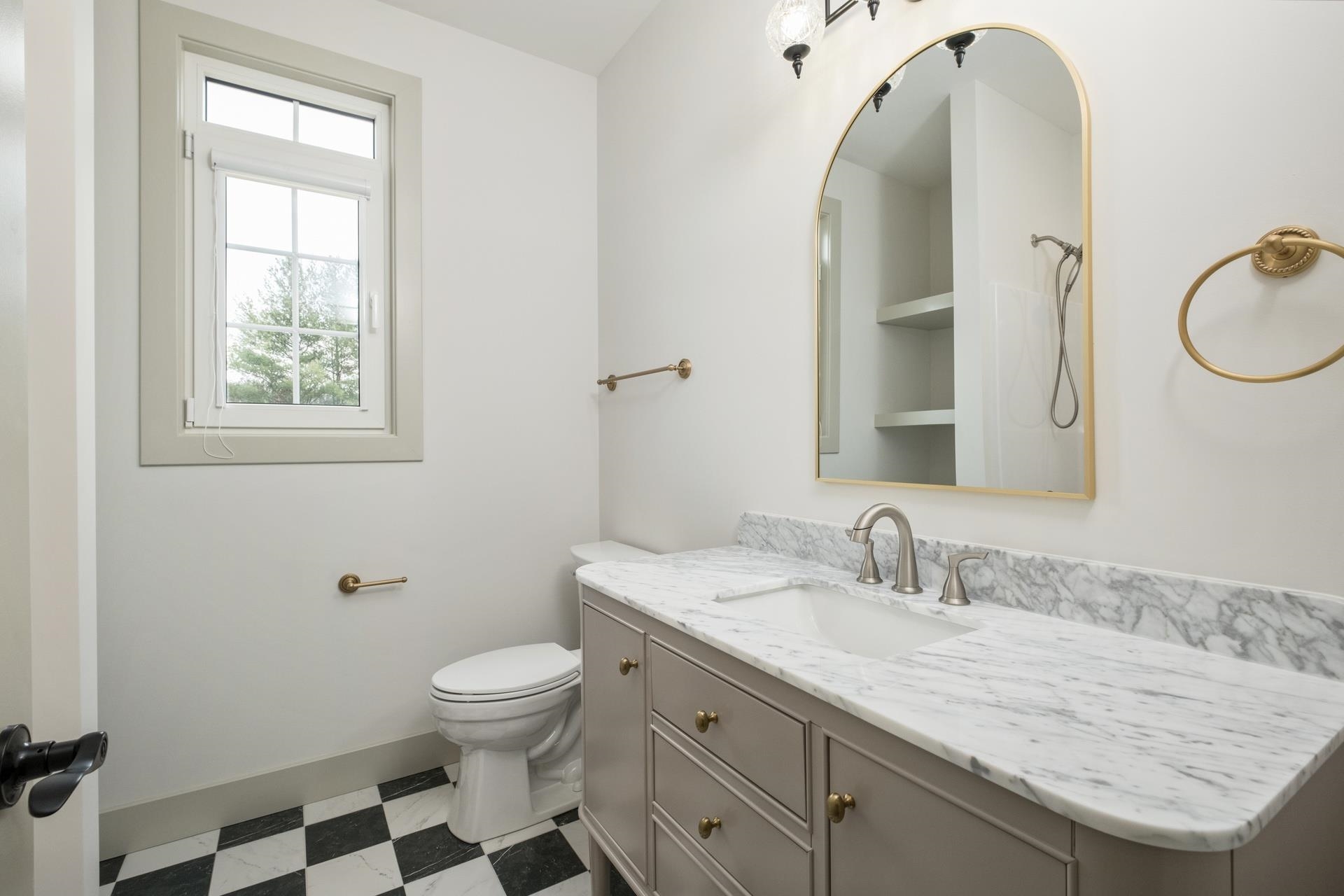 135 RADNOR CT