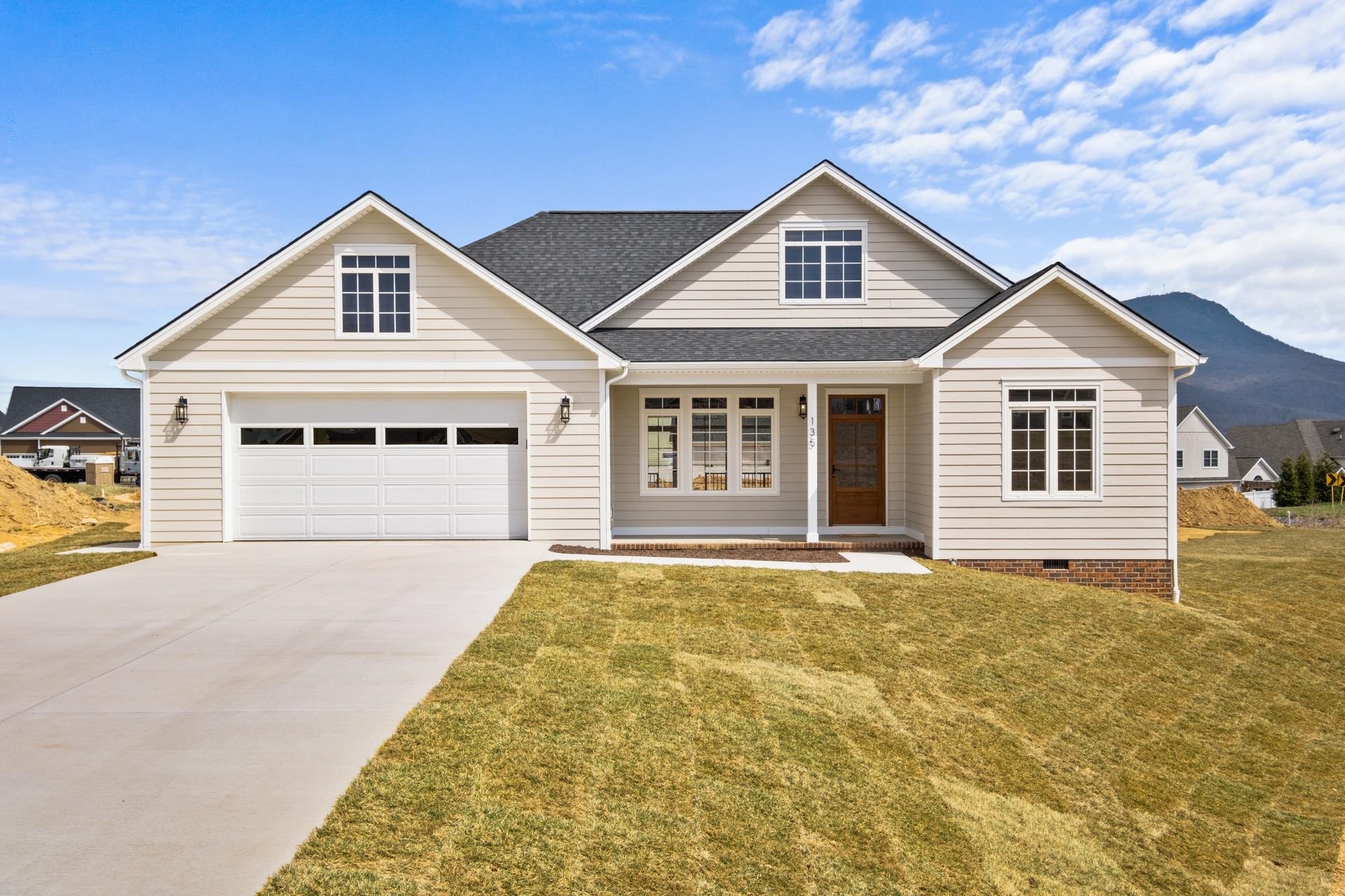 135 RADNOR CT