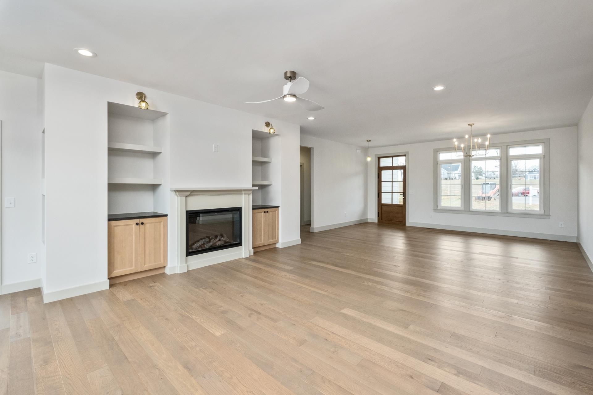 135 RADNOR CT