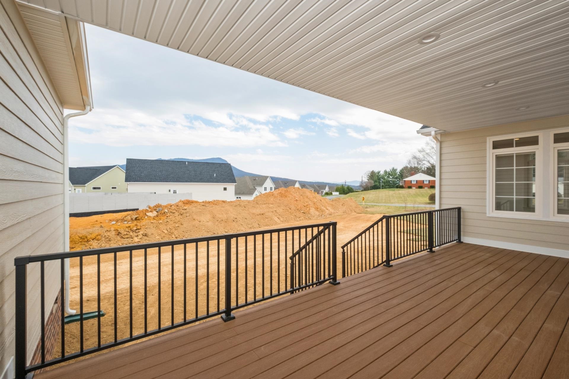 135 RADNOR CT
