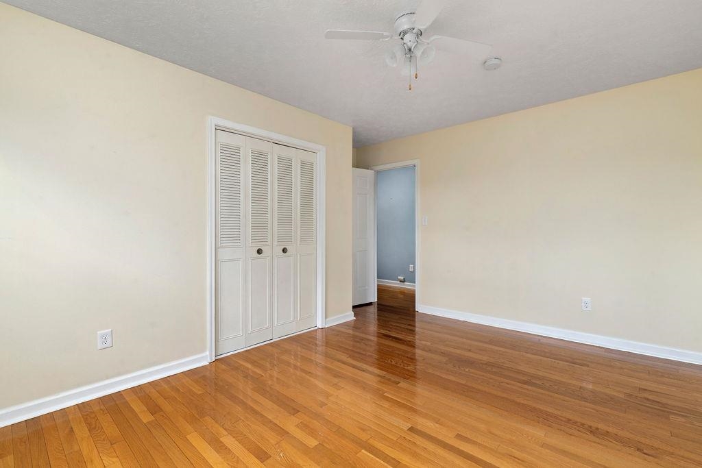 237 DOMINION DR