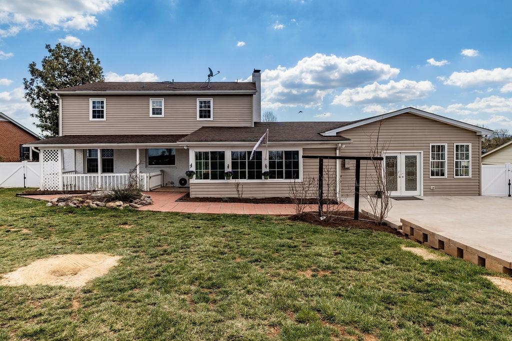237 DOMINION DR