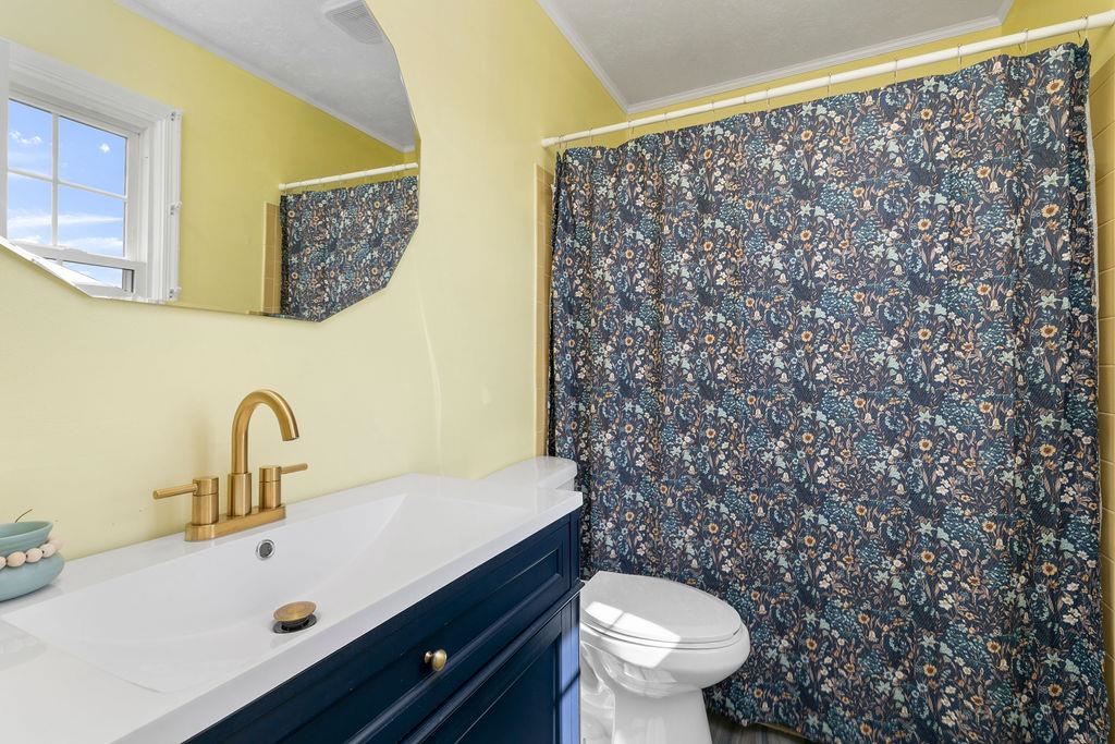 237 DOMINION DR
