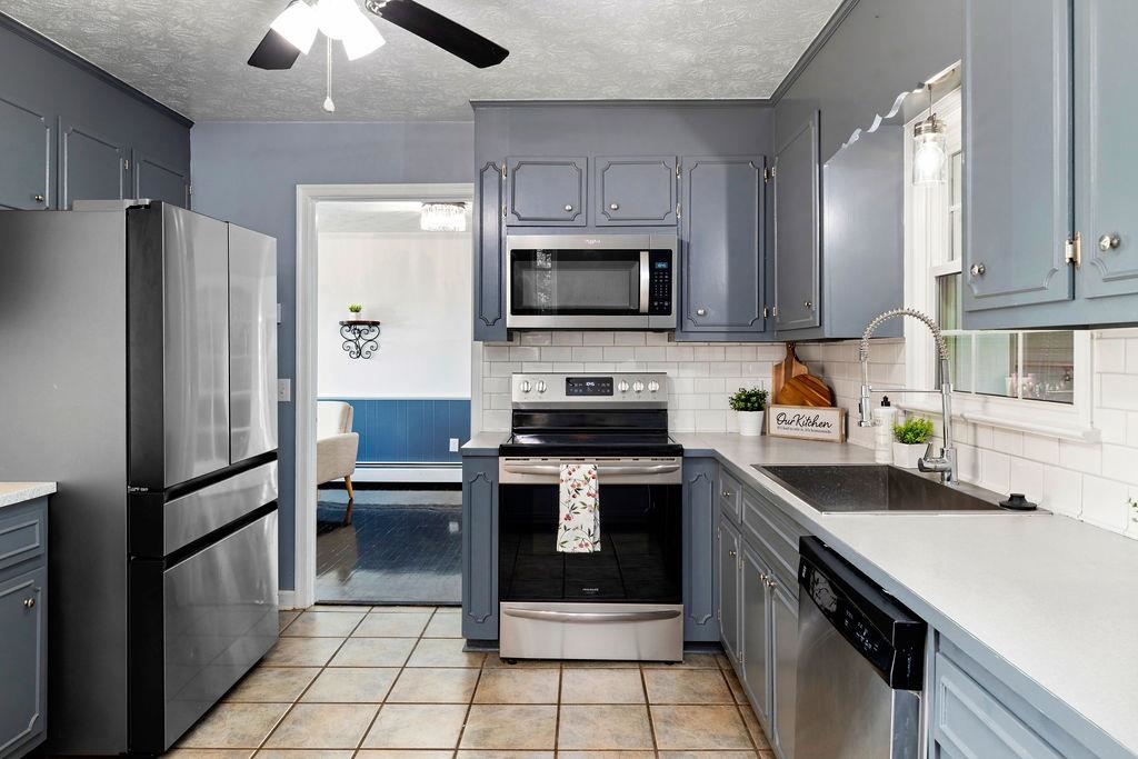 237 DOMINION DR