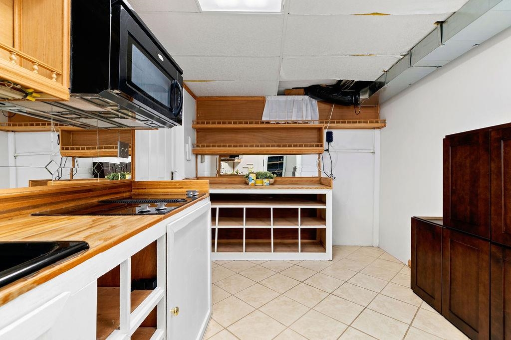 237 DOMINION DR