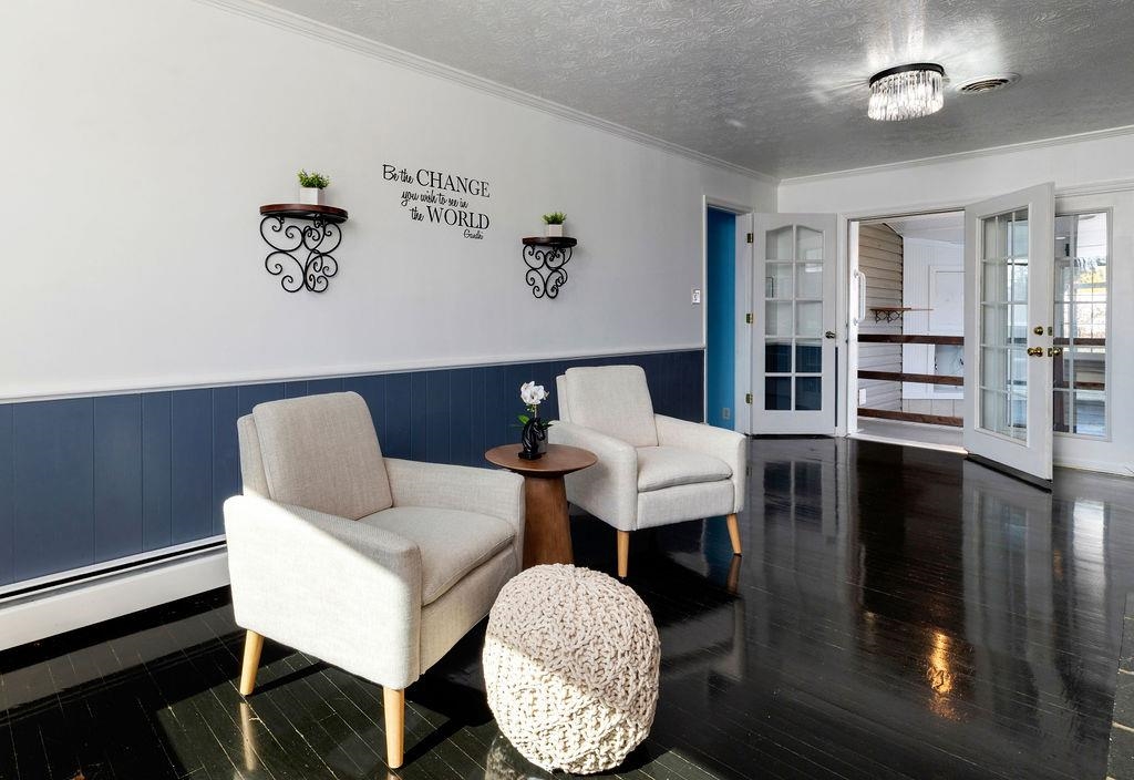 237 DOMINION DR