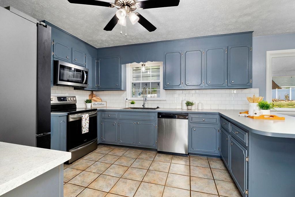 237 DOMINION DR