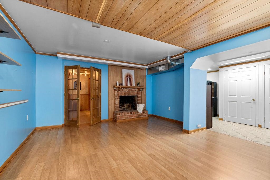 237 DOMINION DR