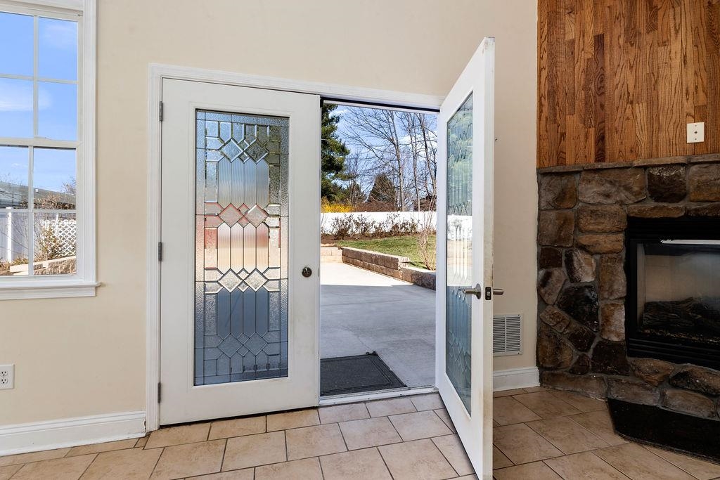 237 DOMINION DR