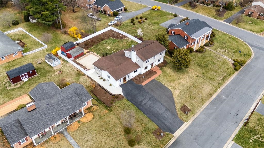 237 DOMINION DR