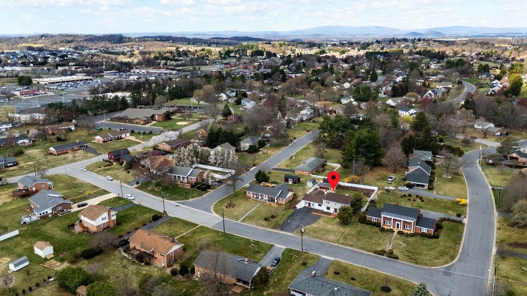 237 DOMINION DR