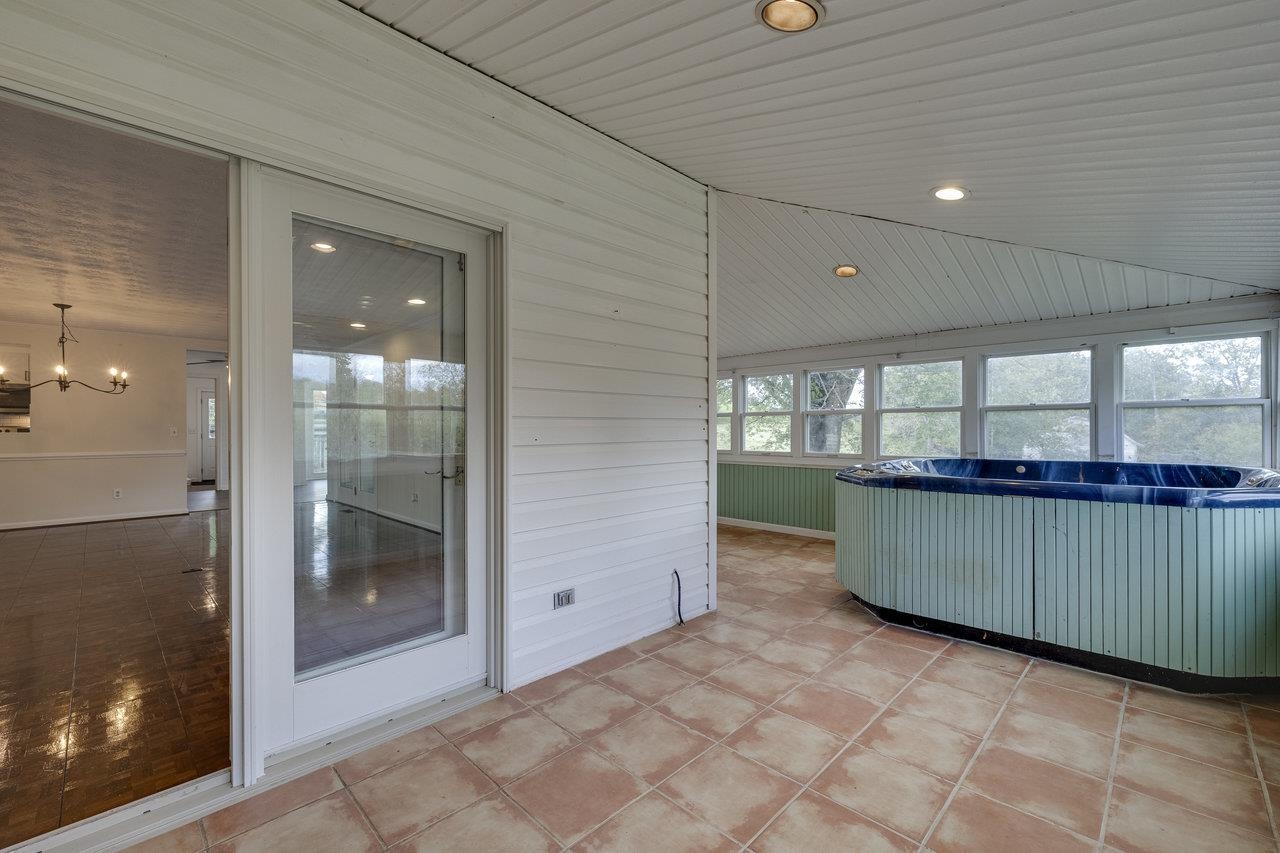 11193 INDIAN TRAIL RD