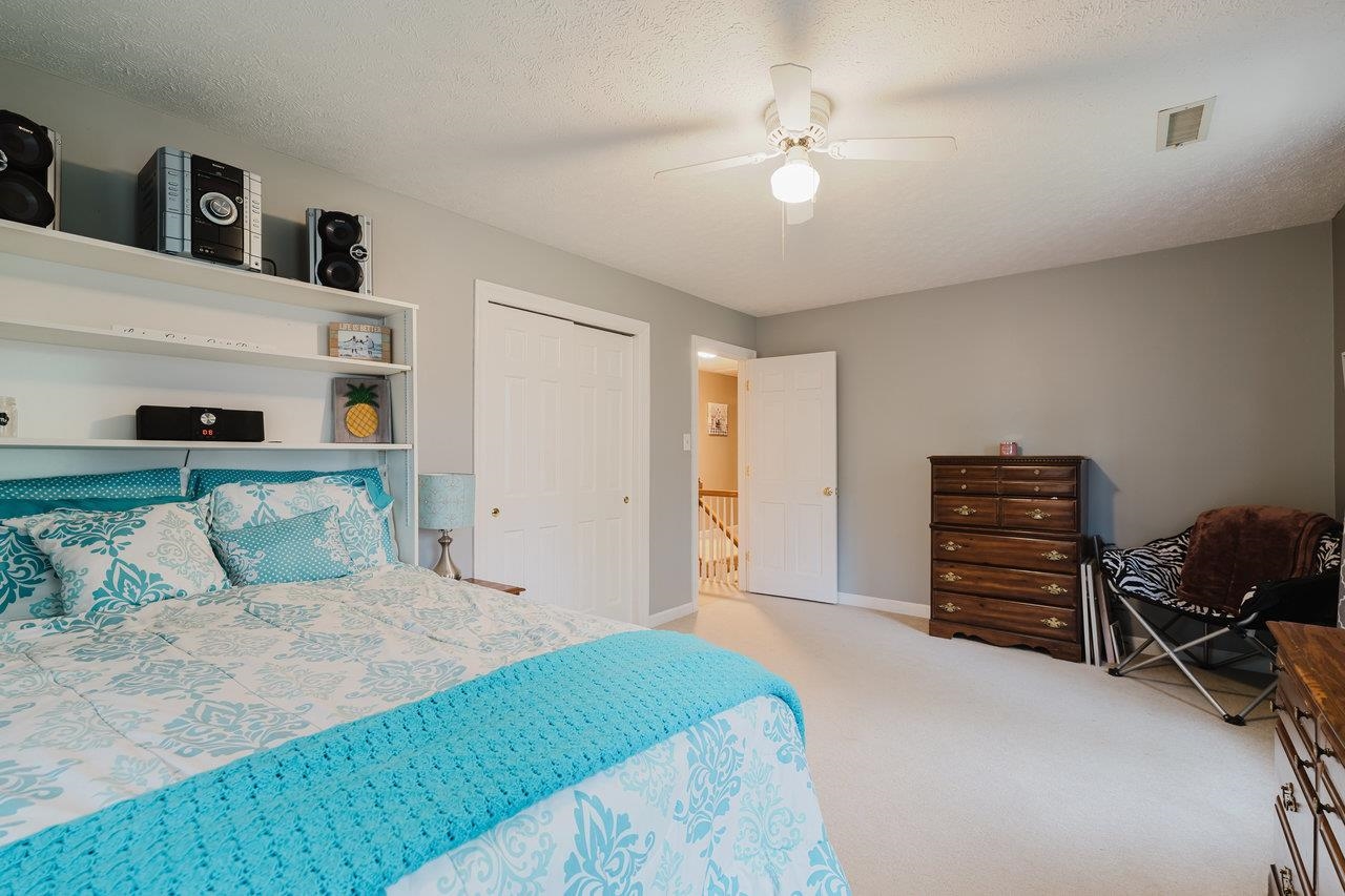 104 HUNTSHIRE PL