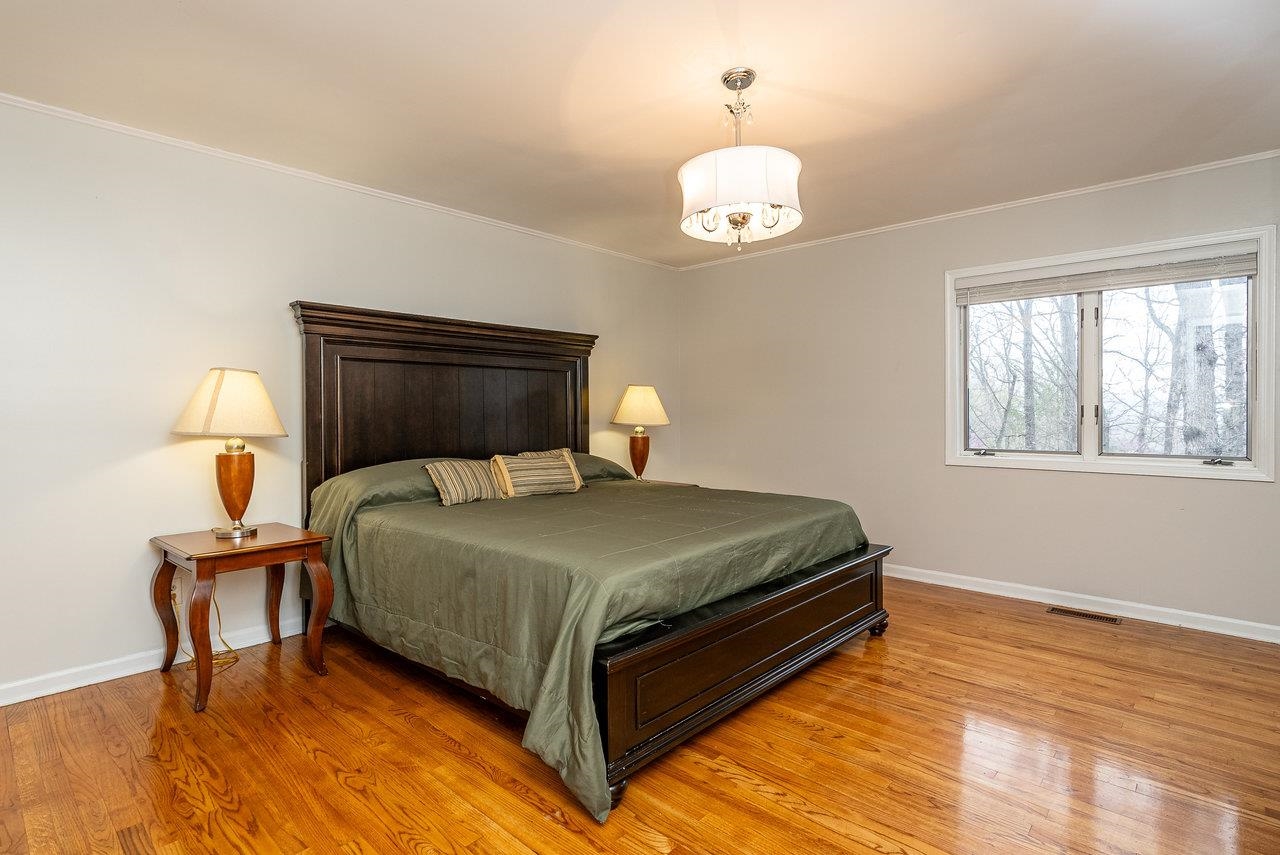 155 JESSAMINE PL