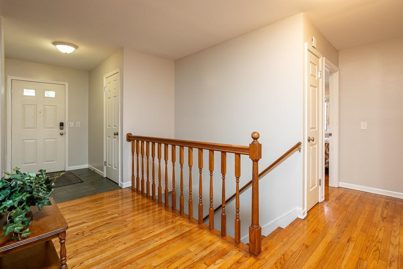 155 JESSAMINE PL