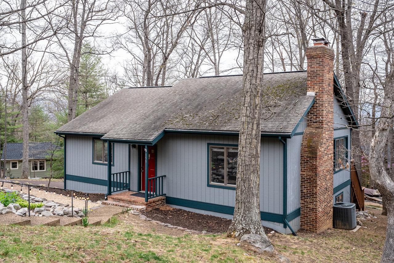 155 JESSAMINE PL