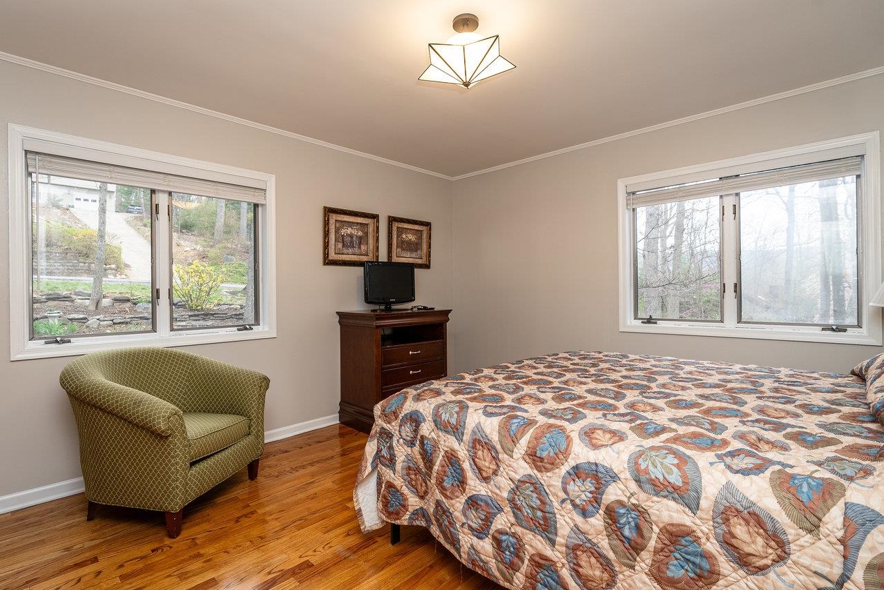 155 JESSAMINE PL
