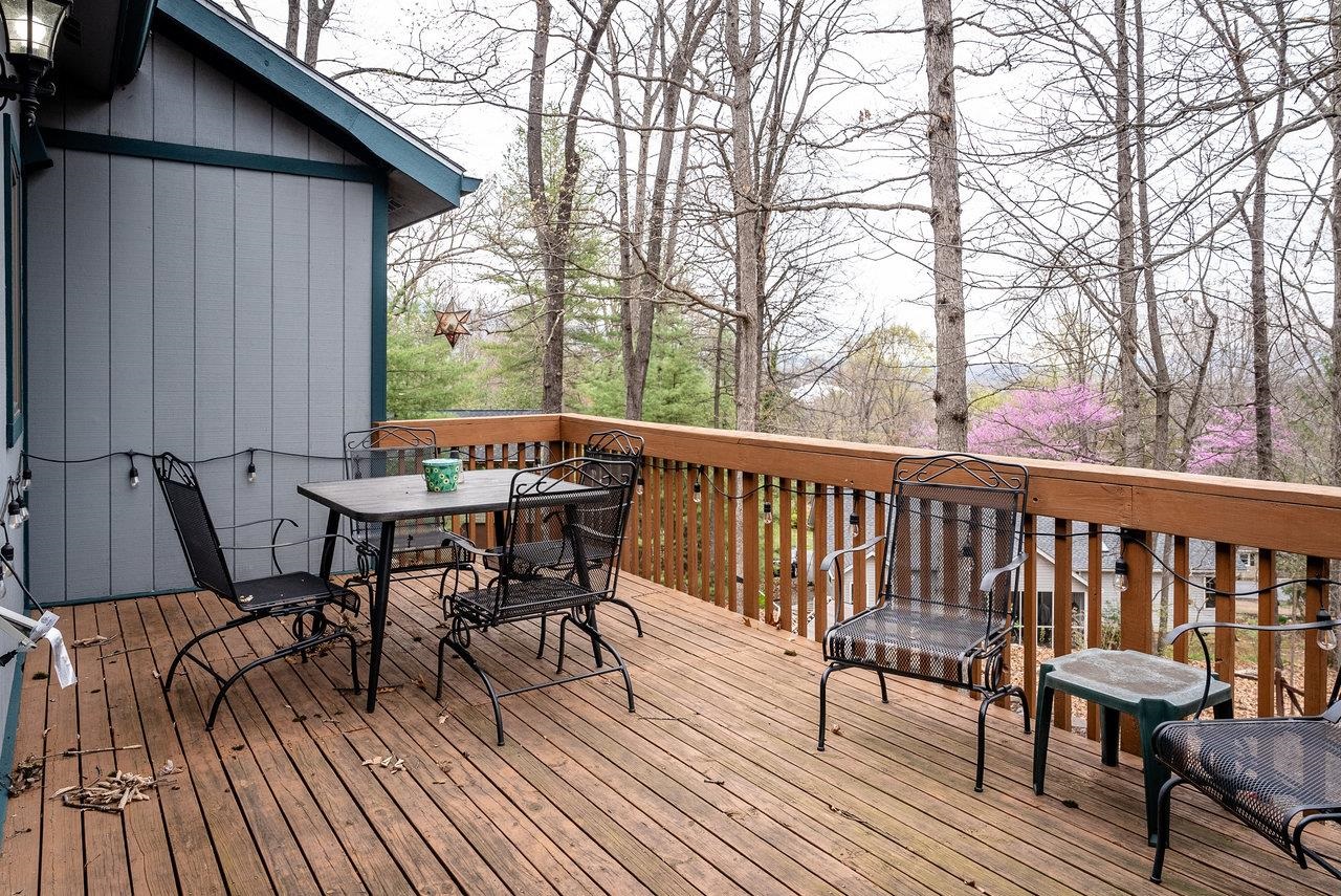 155 JESSAMINE PL