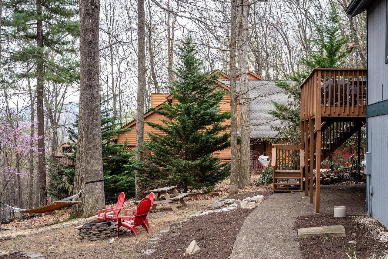 155 JESSAMINE PL
