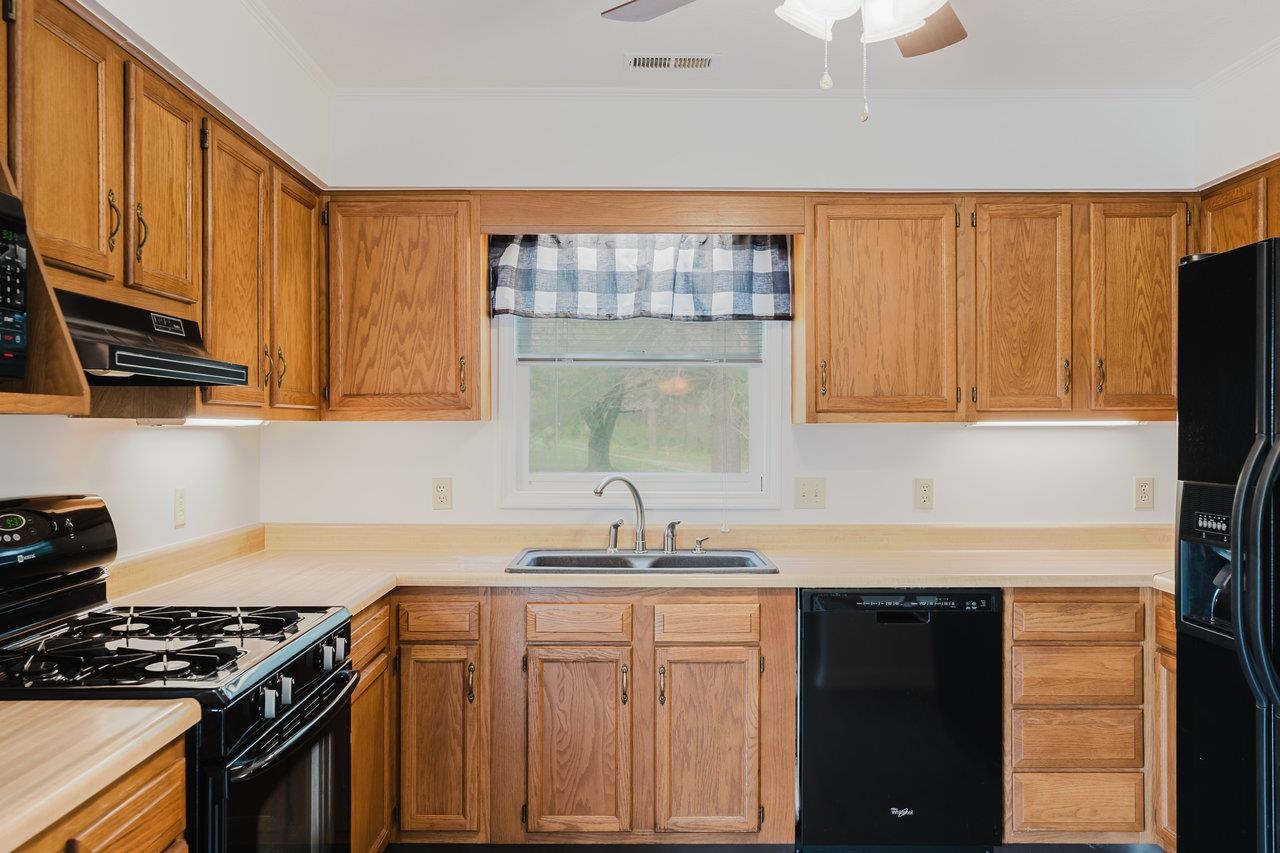 2407 SPADERS CHURCH RD