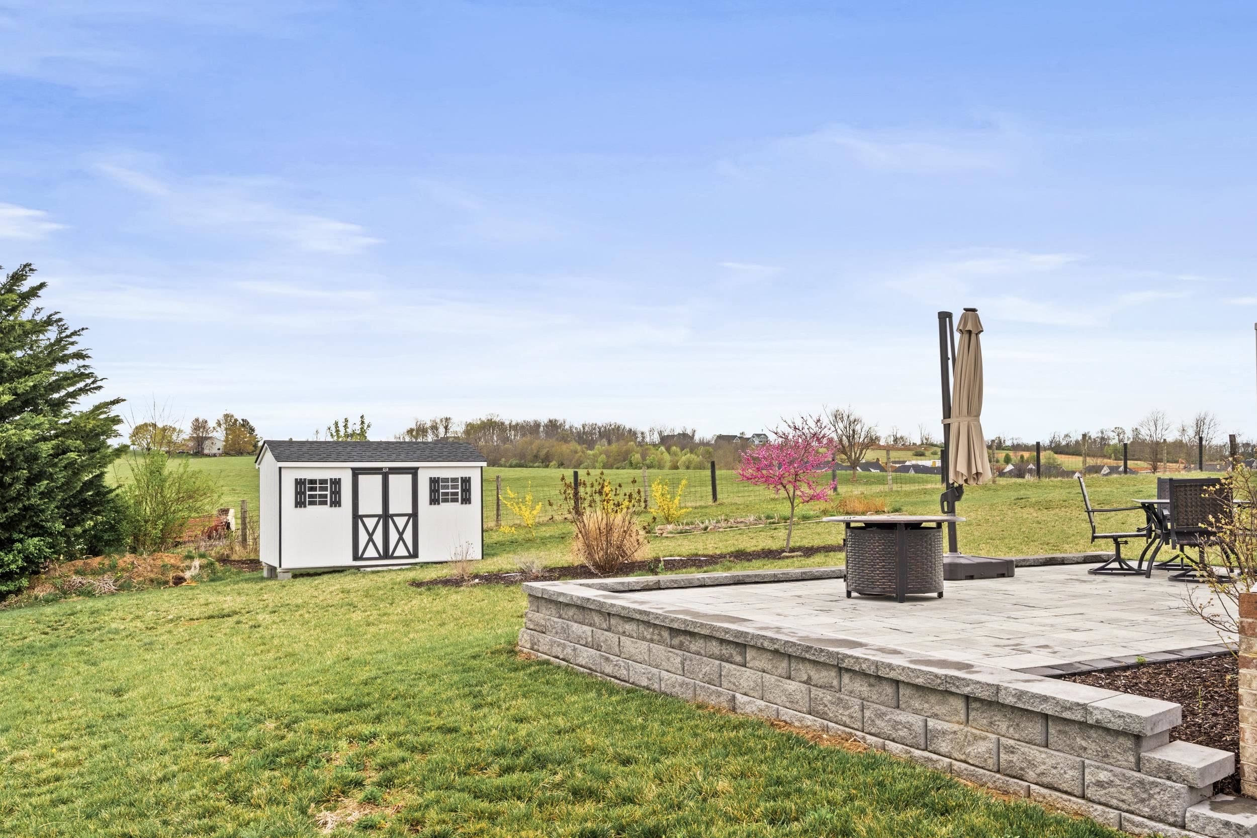 141 TOMASVILLE DR