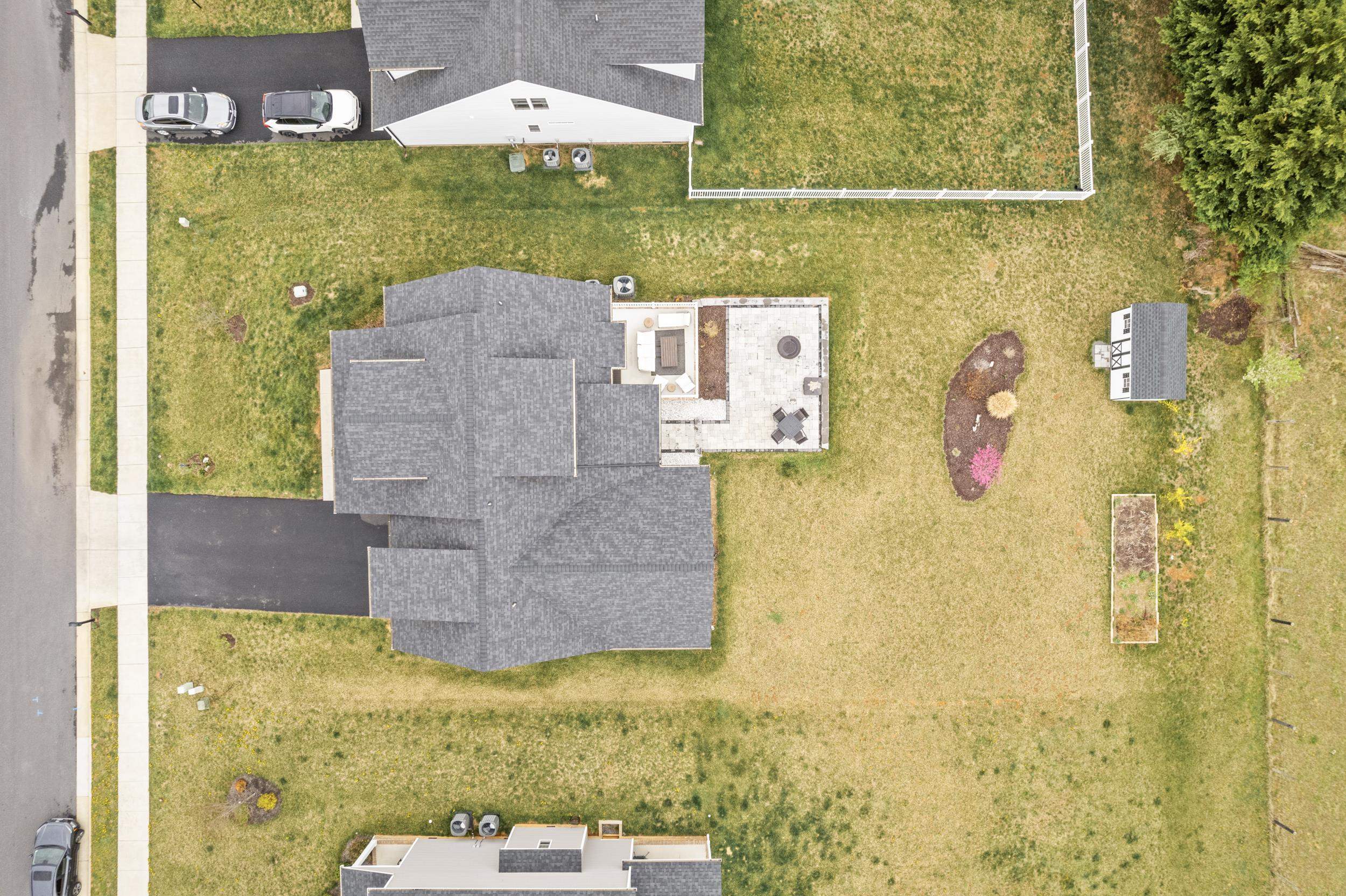 141 TOMASVILLE DR