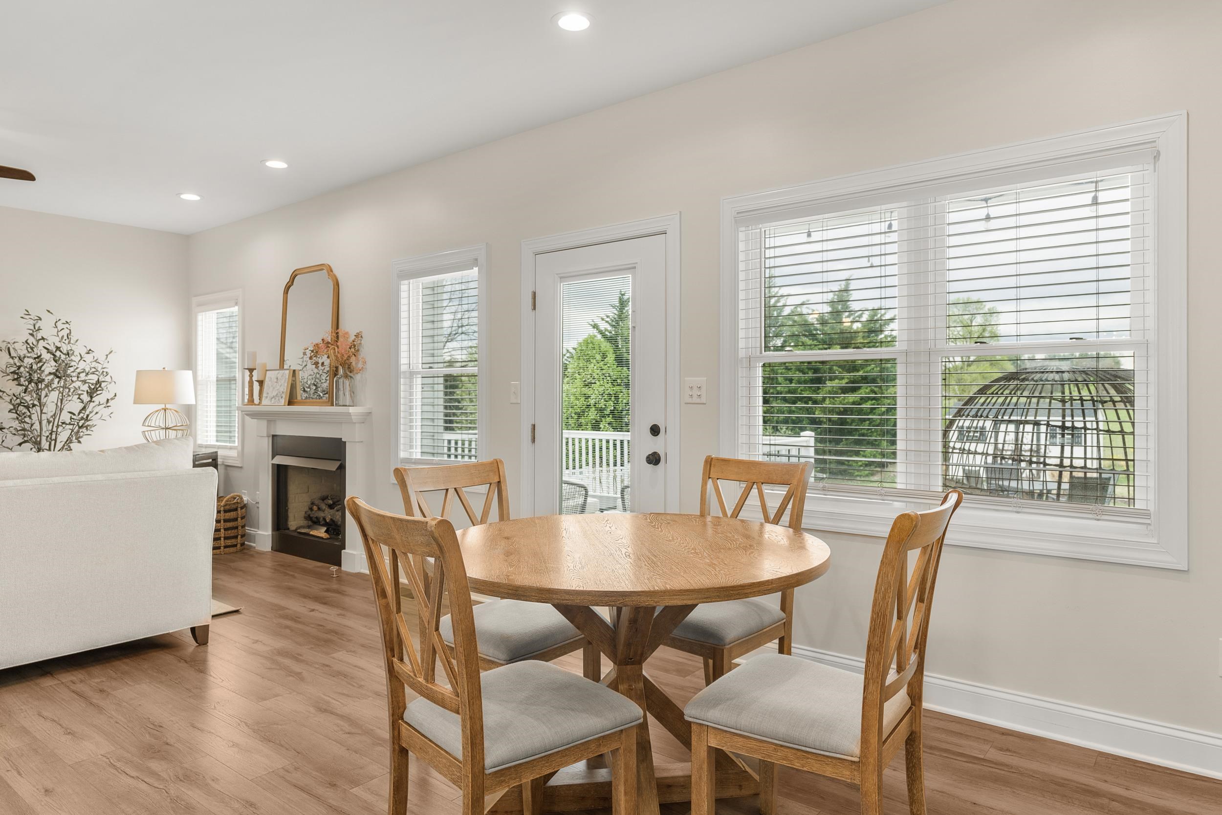 141 TOMASVILLE DR