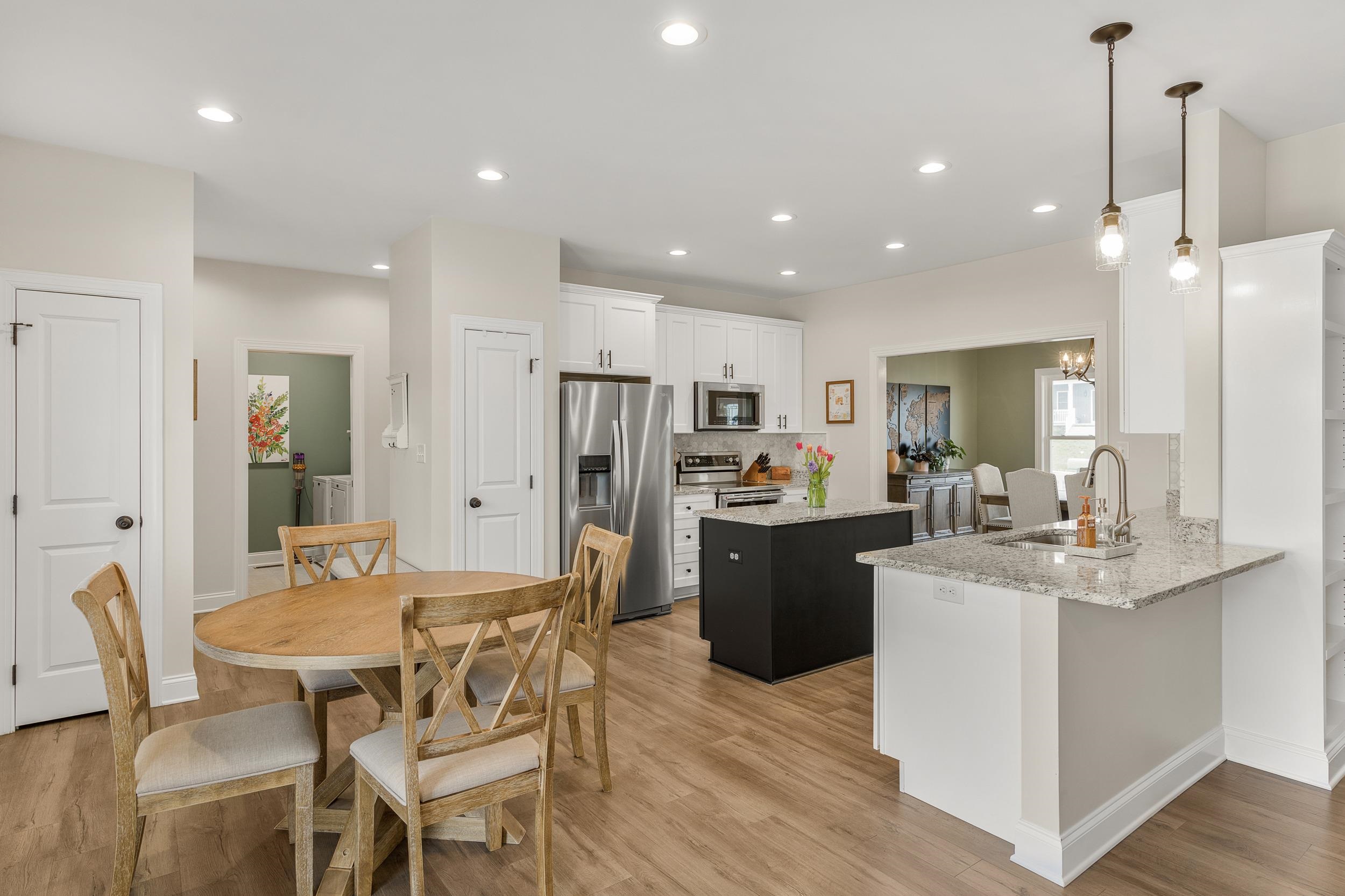 141 TOMASVILLE DR