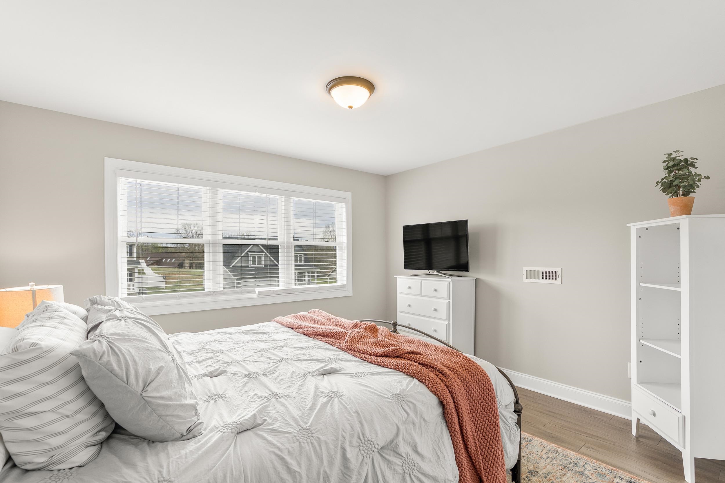 141 TOMASVILLE DR