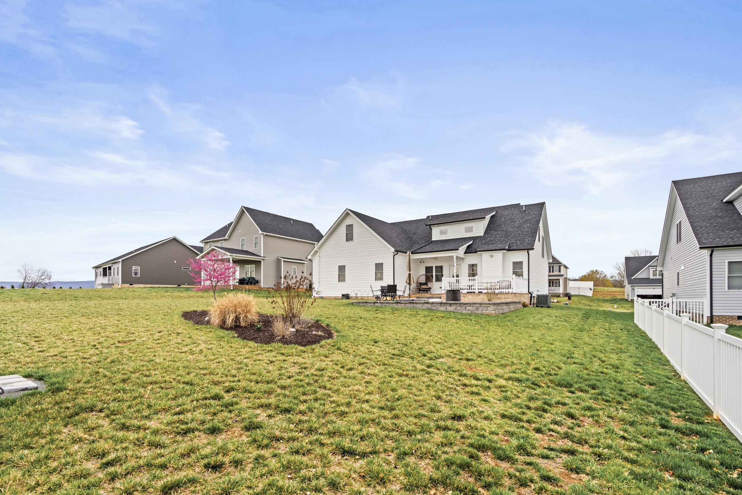 141 TOMASVILLE DR