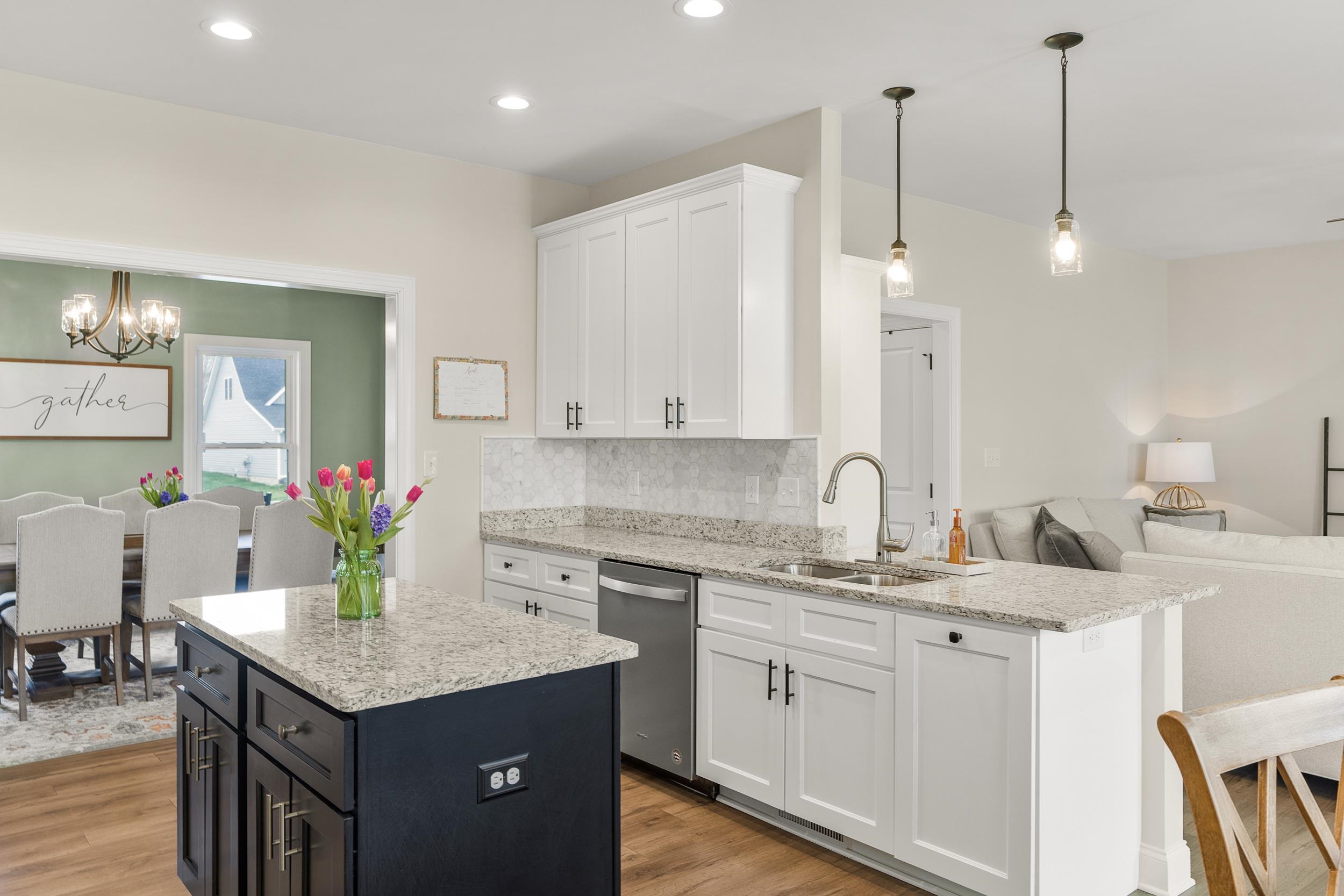 141 TOMASVILLE DR