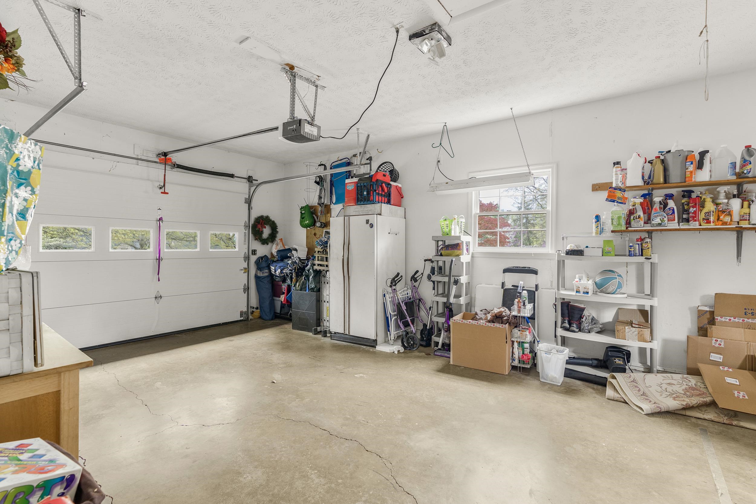 50 WOODLAND DR