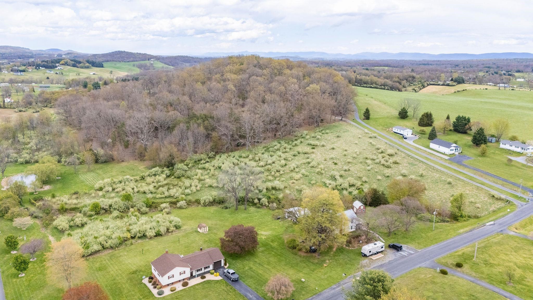 86 SPITLER CIR