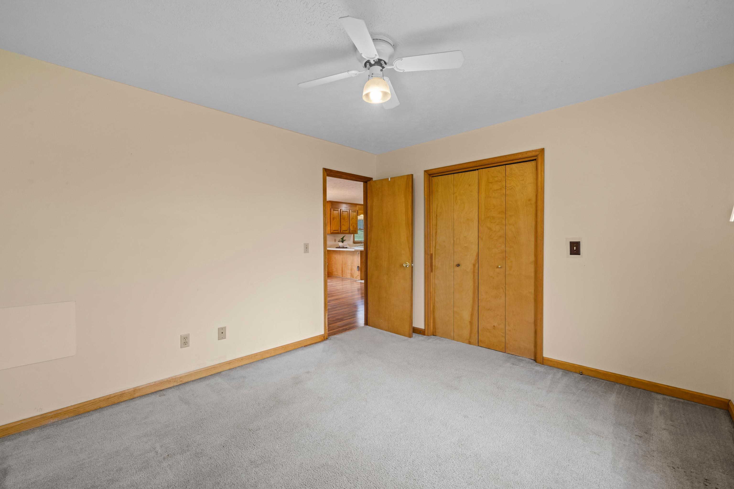 2 SINGING PINES LN