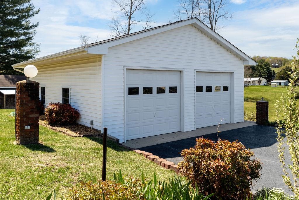 101 GREENVILLE SCHOOL RD