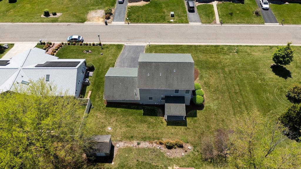 114 COLONNADE AVE