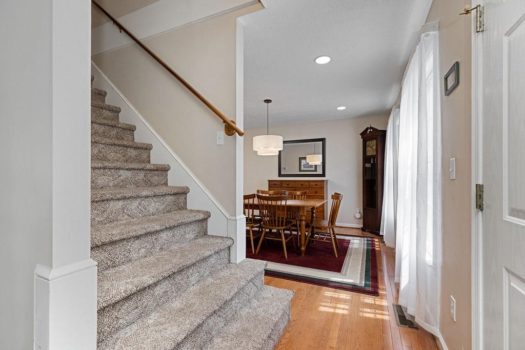 114 COLONNADE AVE