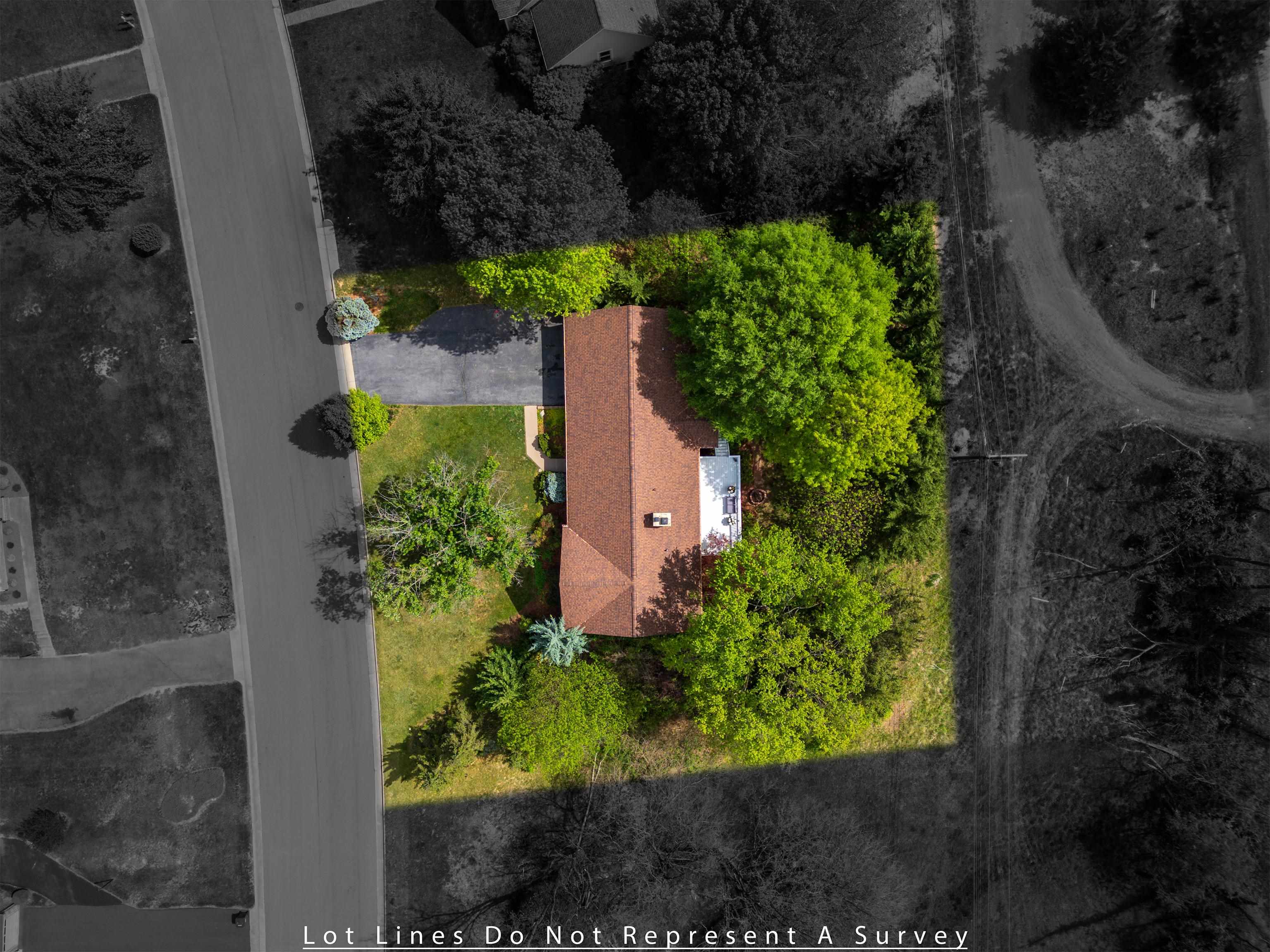812 LAMMERMOOR DR