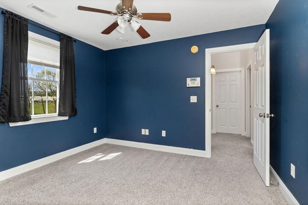 1916 TINKLING SPRING DR