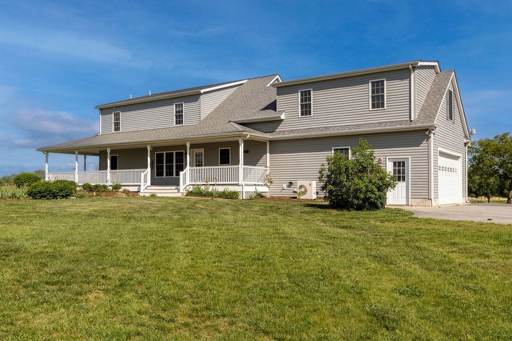 1916 TINKLING SPRING DR